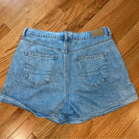 American Eagle mom shorts - size 10 - Picture 3 of 4